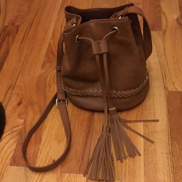 🌿2 for $20🌿NWOT F21 Bucket Bag - Picture 2 of 6